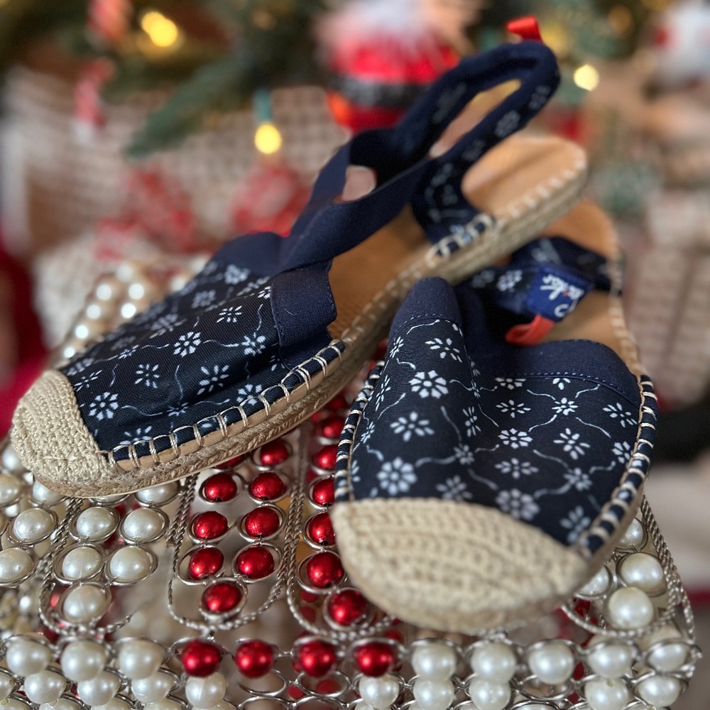 Sea Star Beachwear Women’s Seafare Slingback Sandals Blue Floral NWOT 7